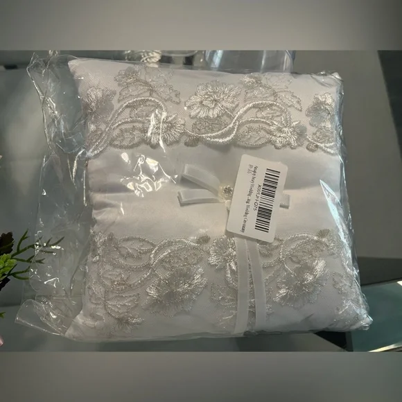 Wedding stuff - Picture 9 of 11